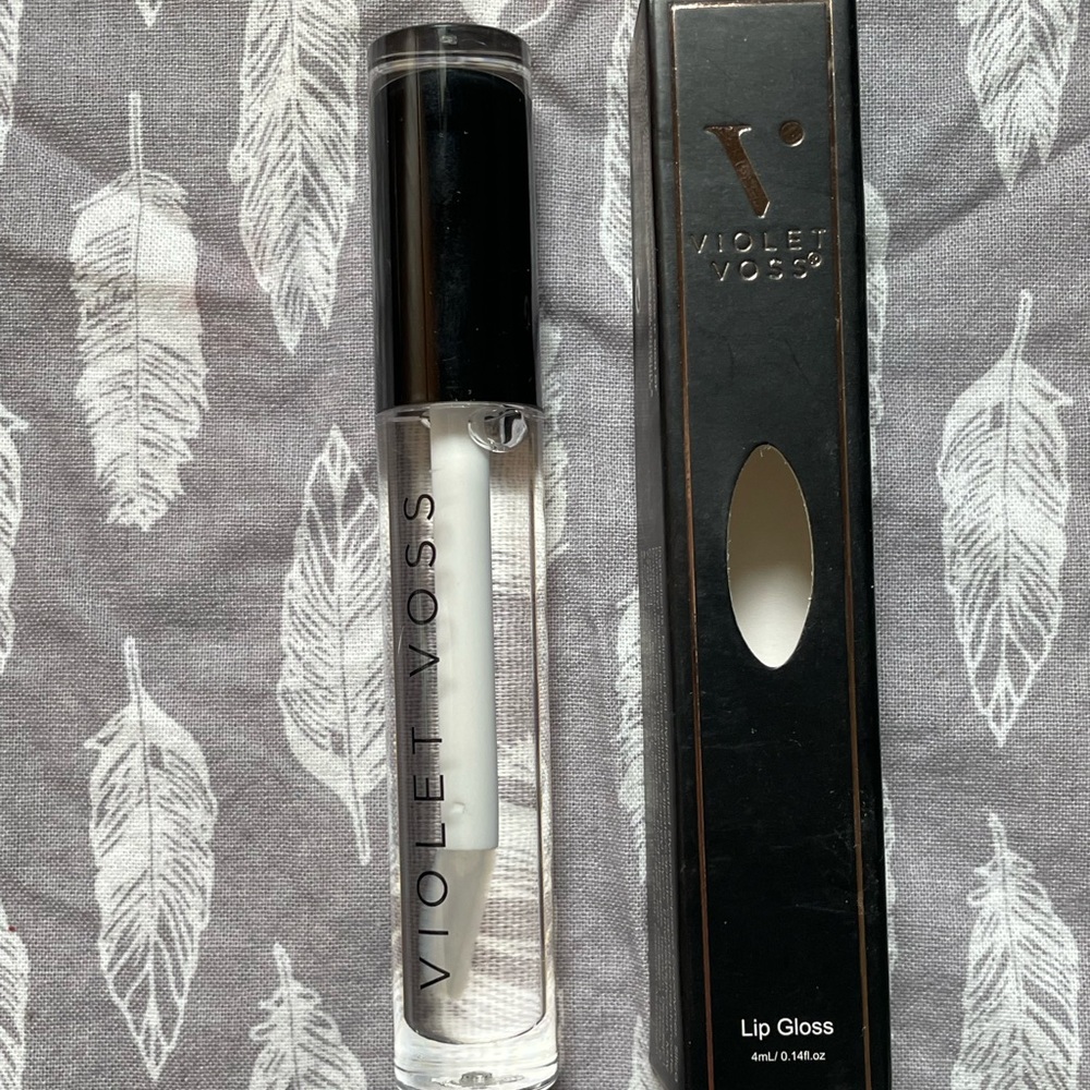 ⭐️5 for $25⭐️Violet Voss Lipgloss in Fresh